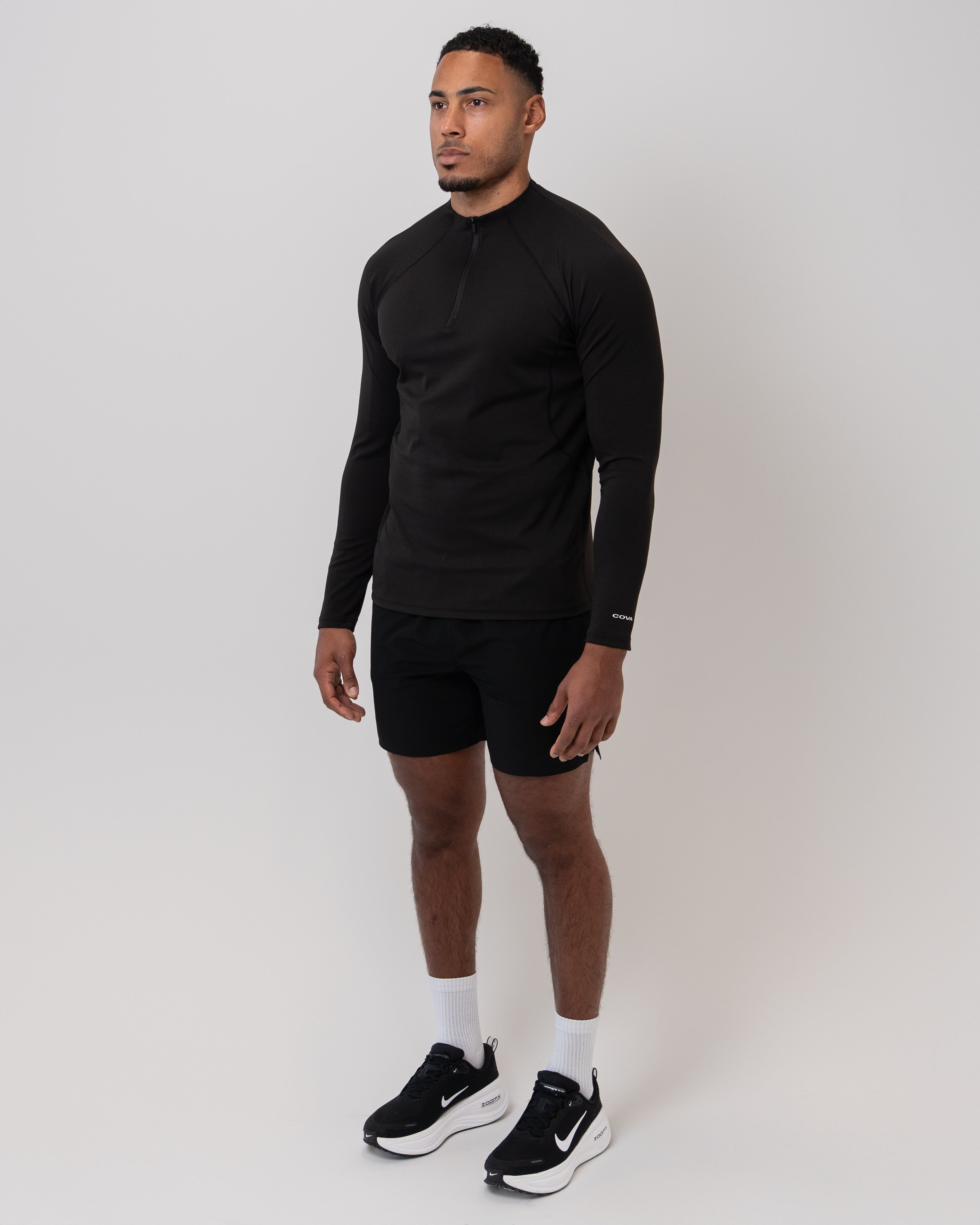 DAILY BLACK 1/4 ZIP