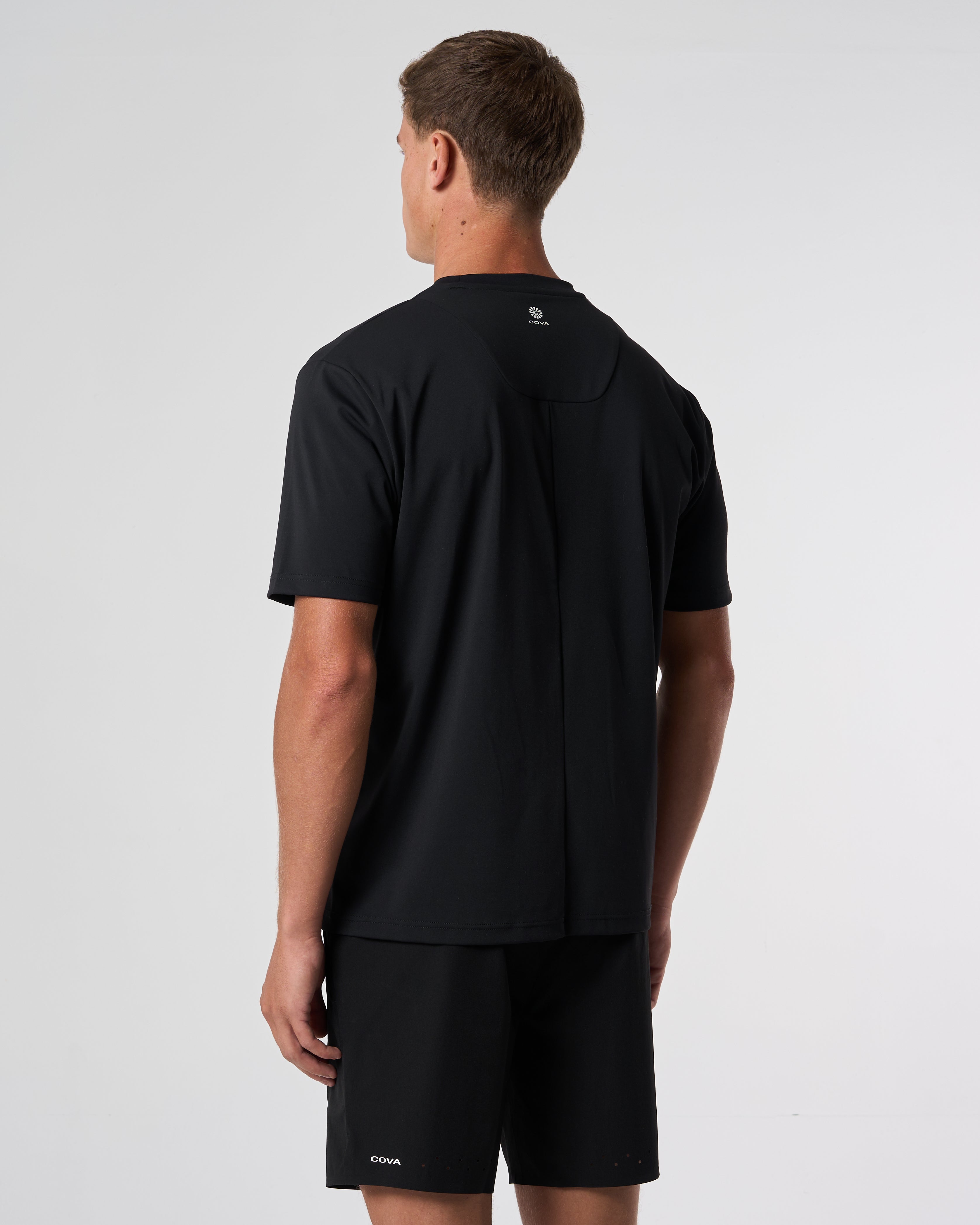 DAILY BLACK T-SHIRT